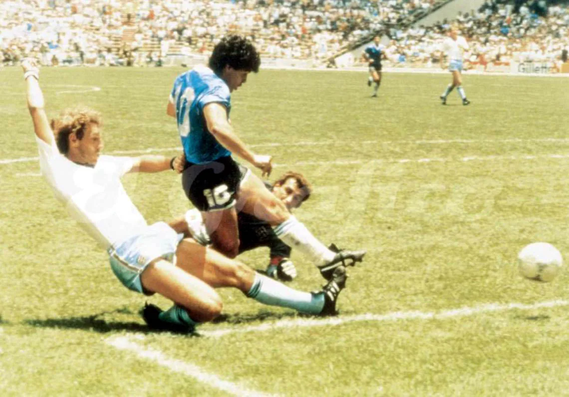 La camiseta azul del 86 se compró a las apuradas en un negocio de Ciudad de México
